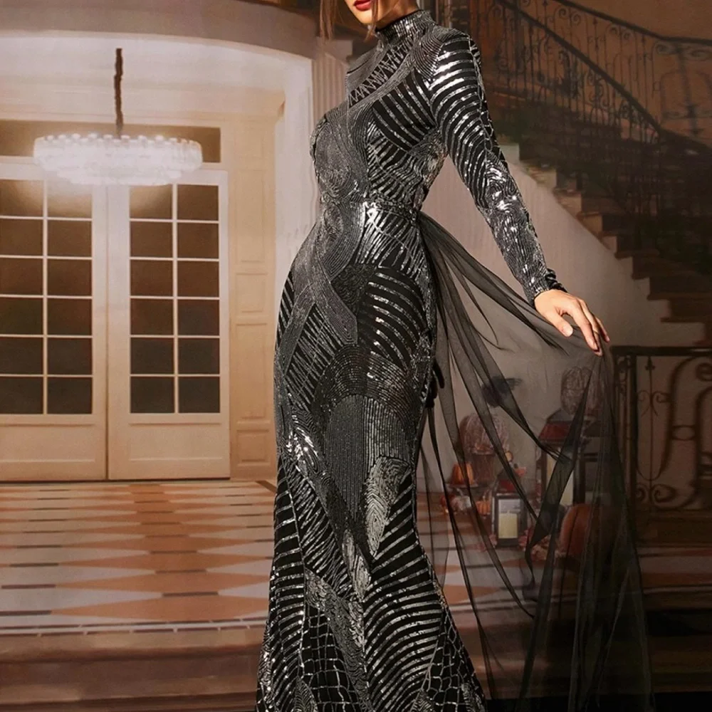 Silver Sequin Gown Worn Once to the Golden Globes! - Picture 8 of 9